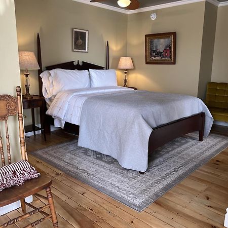 Surfside Inn Queensland Экстерьер фото